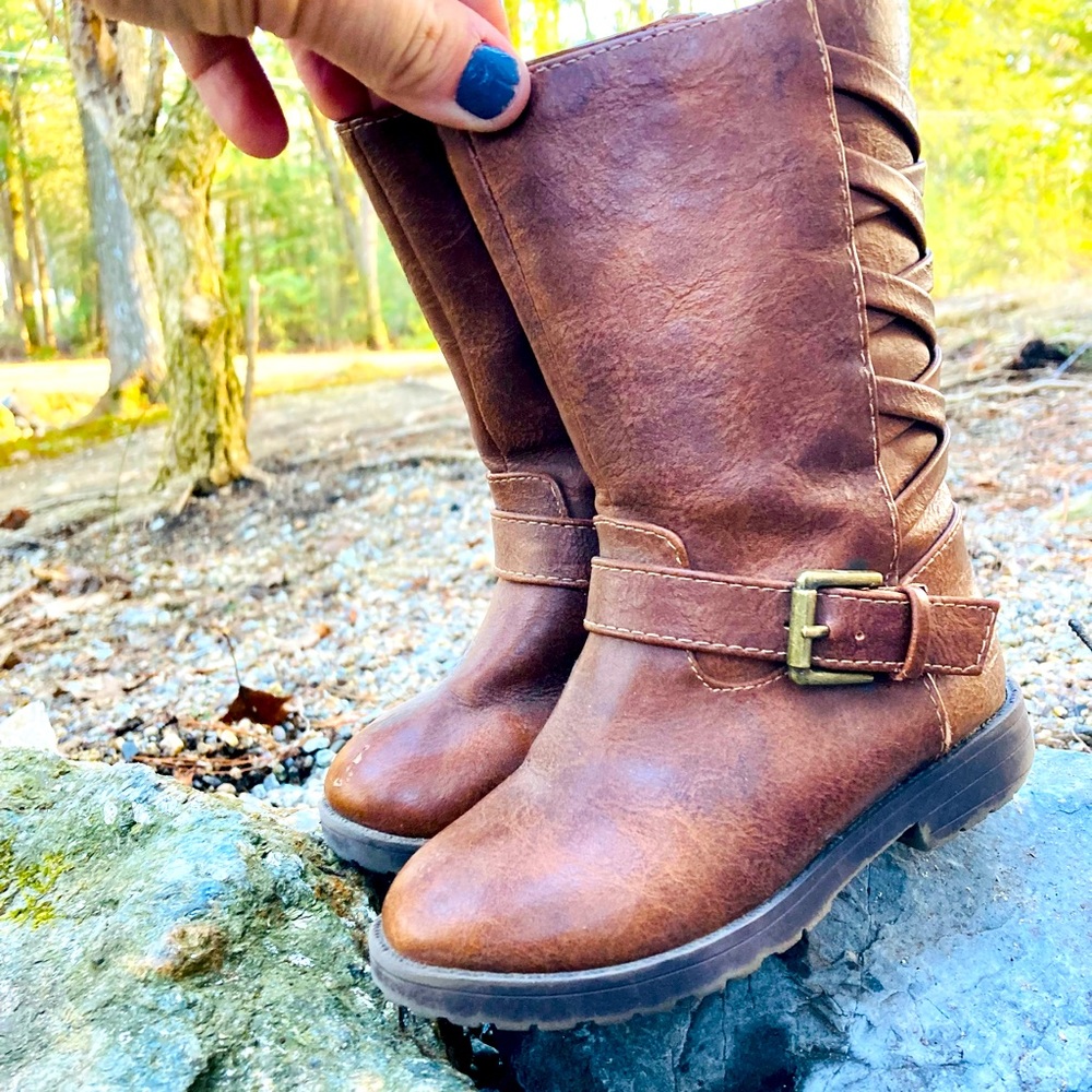 Brown leather tall toddler boots